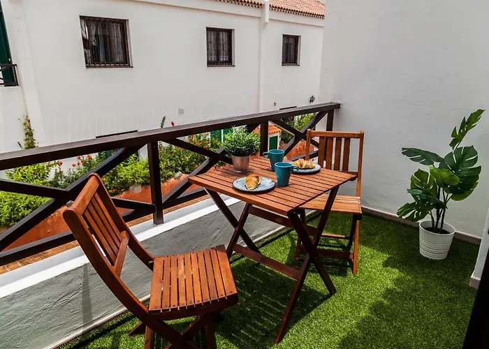 Blue Waters With Heated Pool Costa del Silencio